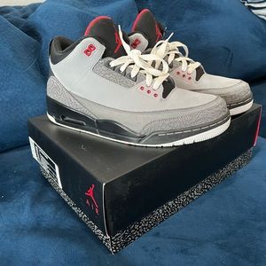 Air Jordan 3 “Stealth”